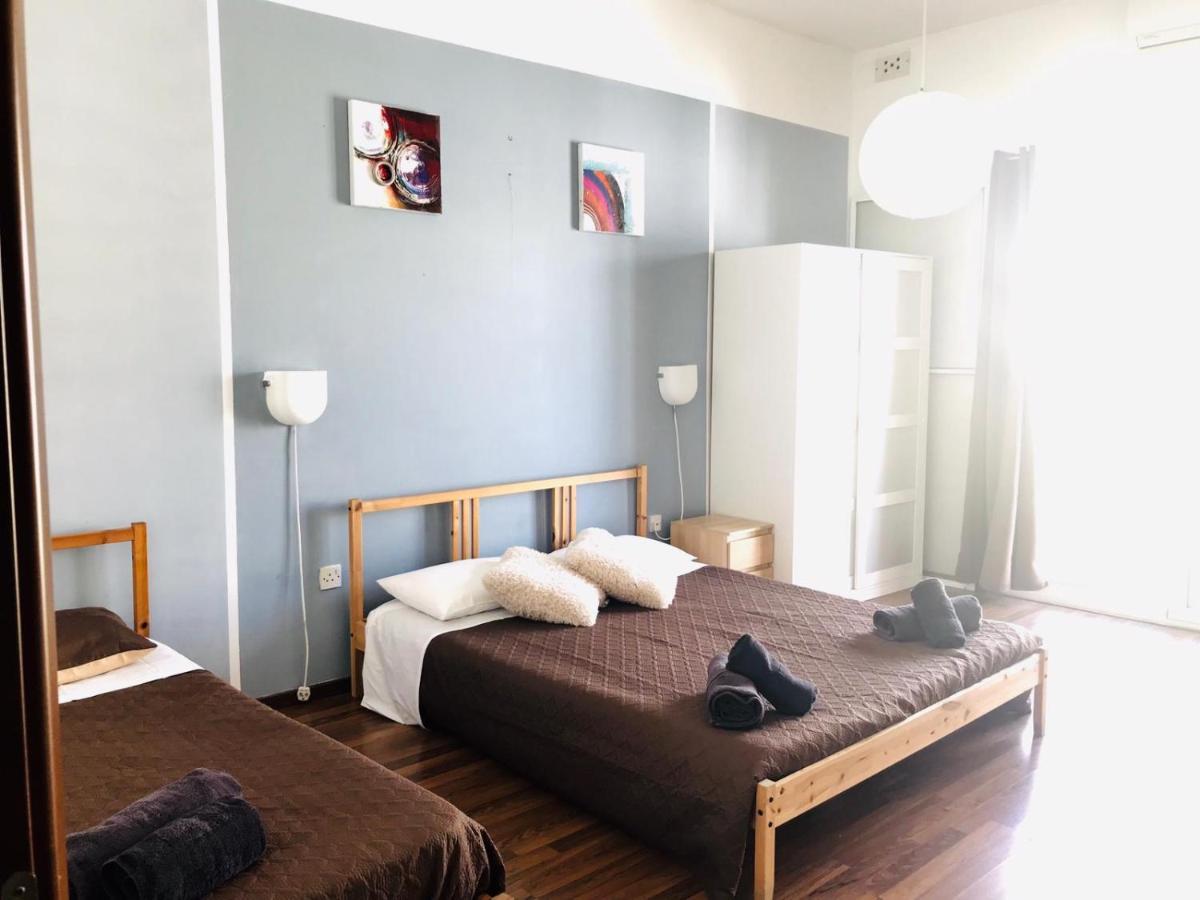 Ferienwohnung Point Elyseum Apartament San Ġiljan Exterior foto